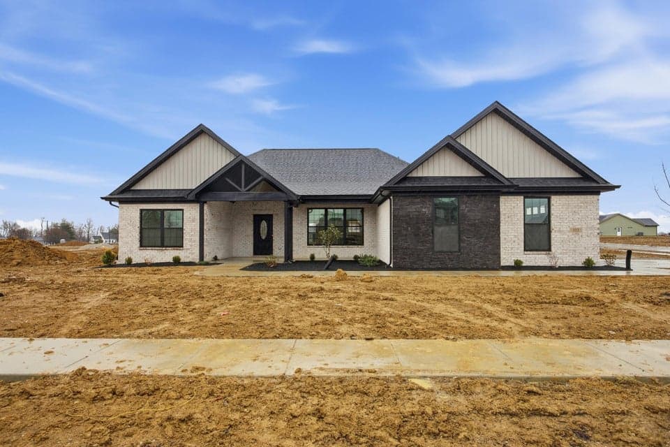 111 Choctaw Trail, Richmond, KY 40475