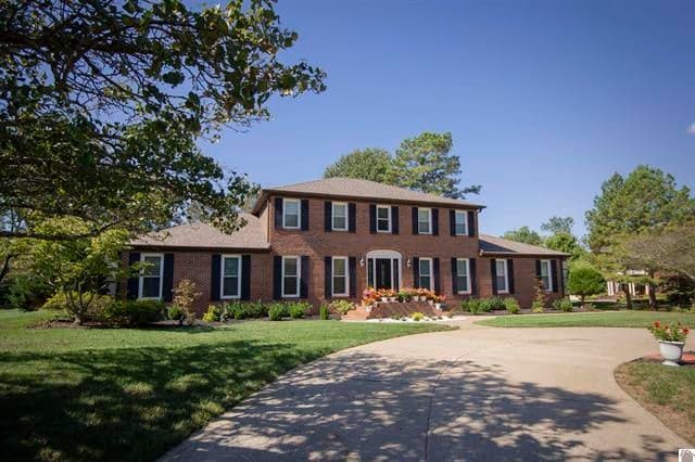 192 Deer Path Lane, Paducah, KY 42001