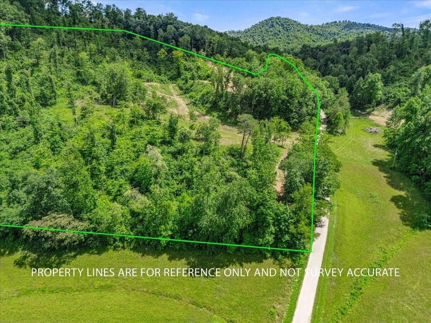 520 Gregory Tuttle Road, London, KY 40744