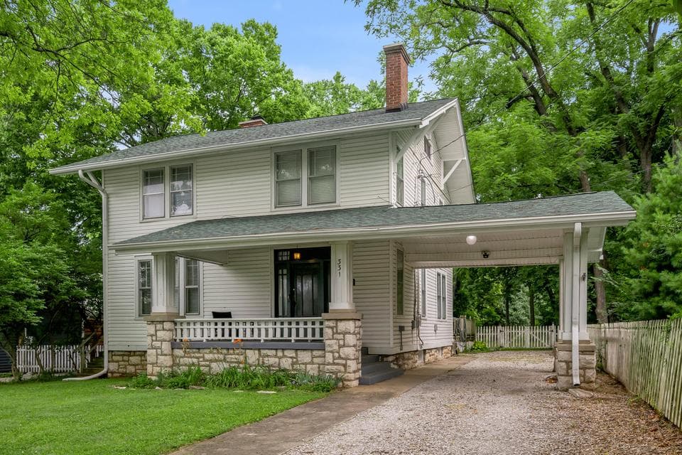 331 Lexington Street, Versailles, KY 40383