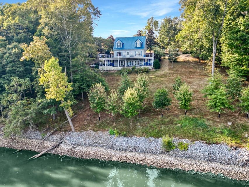208 Goose Creek Drive, Cadiz, KY 42211