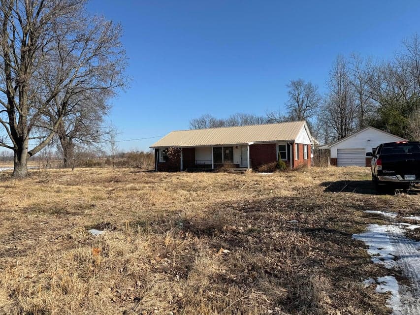82 Ingleside Road, Kevil, KY 42053