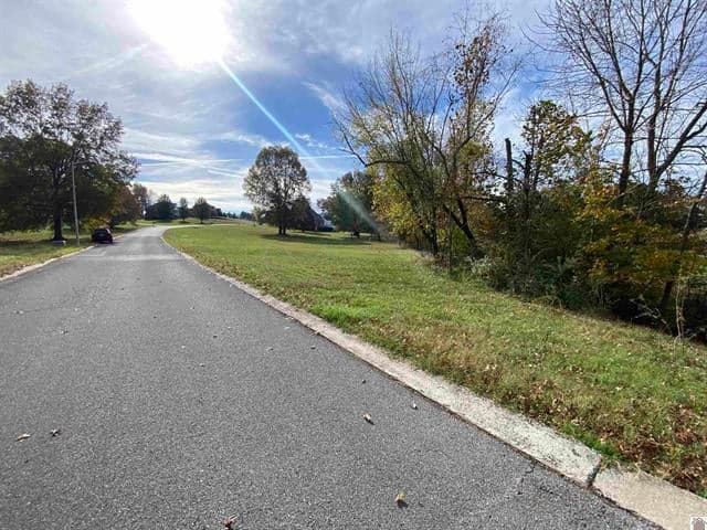 Lot 33 Woodtrace Lane, Benton, KY 42025