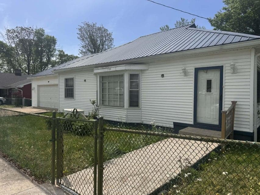 1103 E 18th Street, Hopkinsville, KY 42240