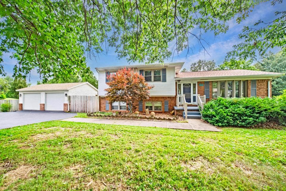 125 Whipporwill Drive, Marion, KY 42064