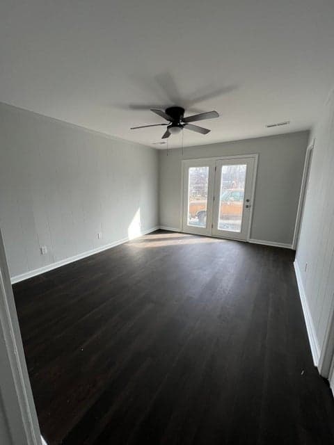 1810 S Main Street, Hopkinsville, KY 42240