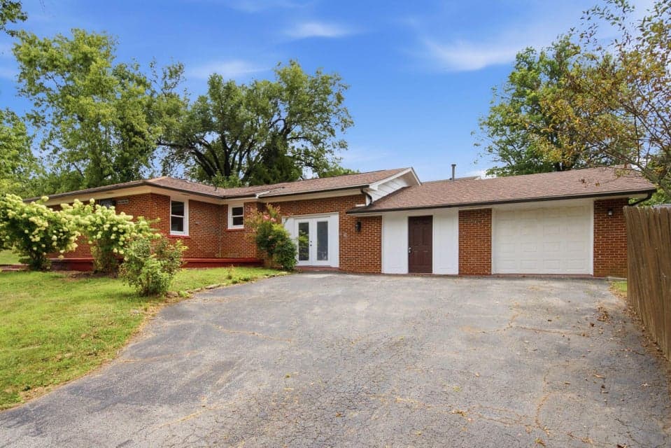 169 Newcastle Street, Lexington, KY 40504