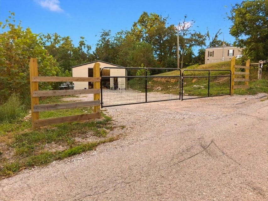 904 Gravel Lick Branch Road, Waco, KY 40385