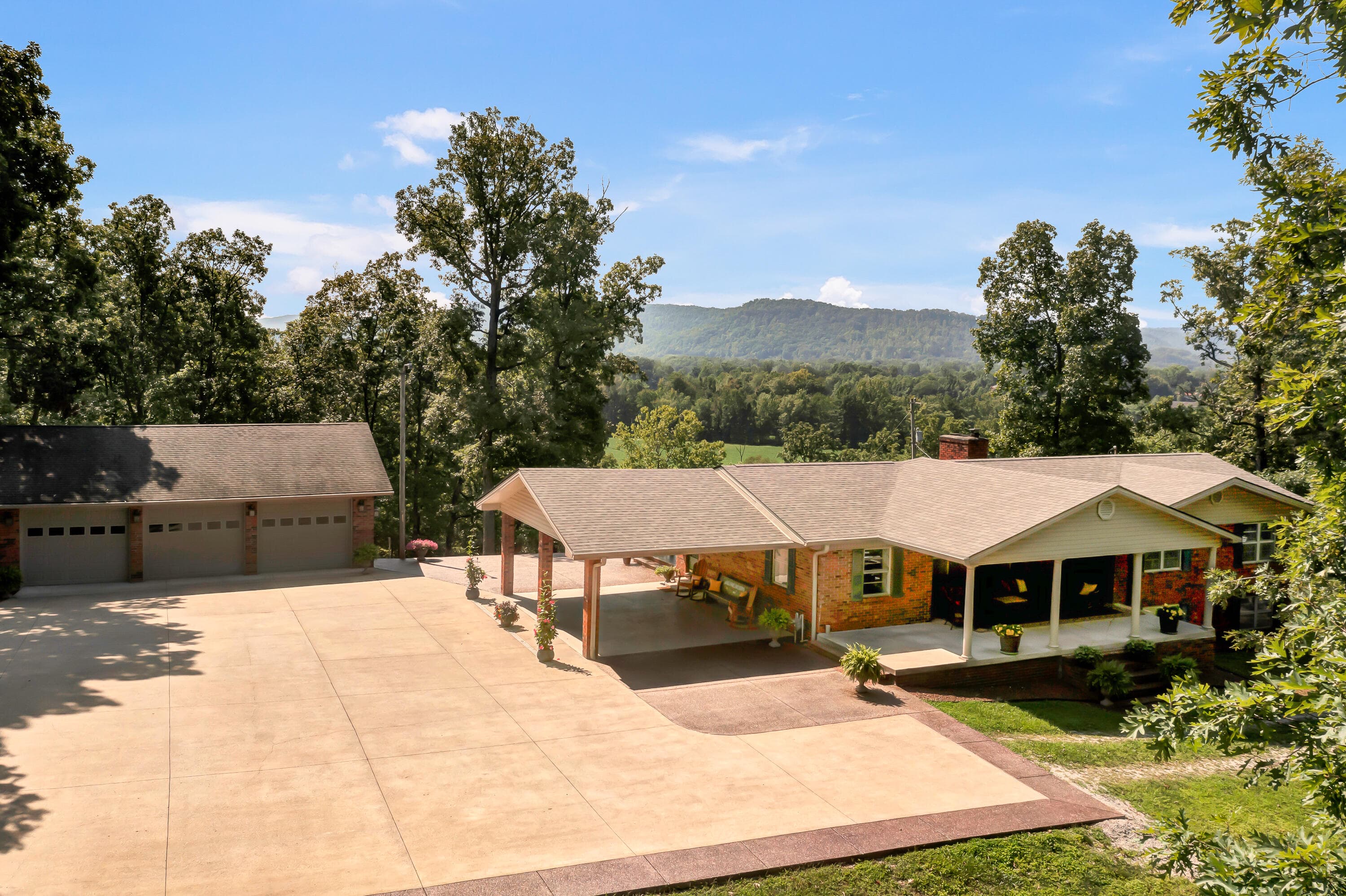 175 N Bend Road, Stanton, KY 40380
