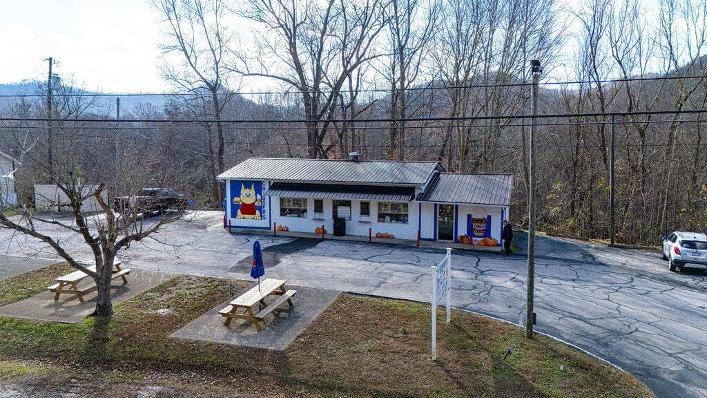 189 Clarksburg Road, Vanceburg, KY 41179