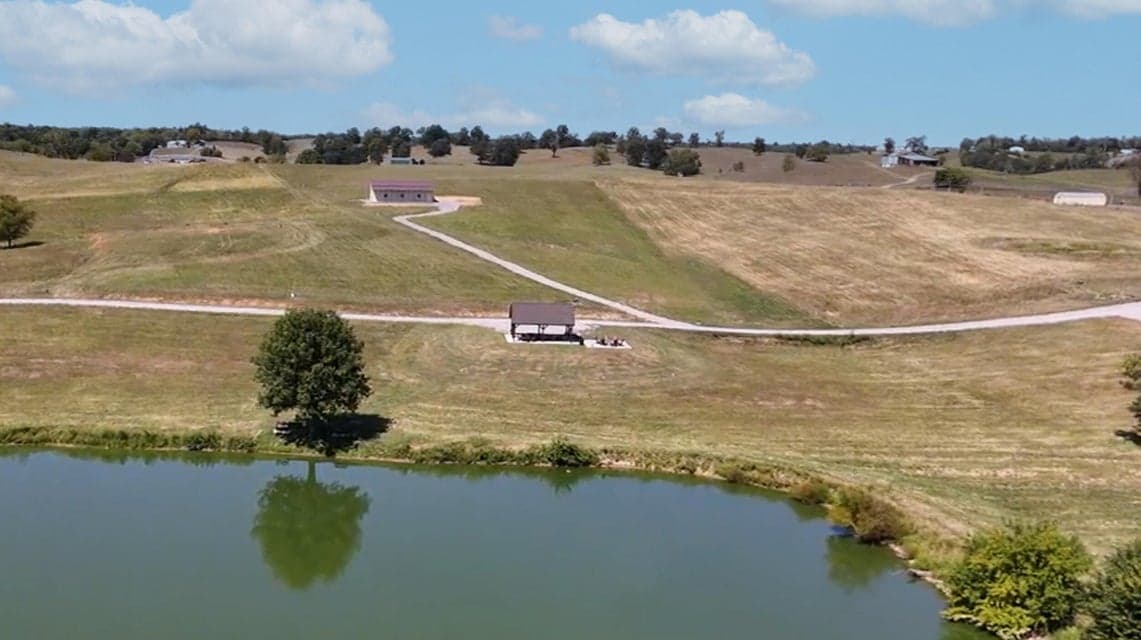 230 Creekside Farms Drive, Cynthiana, KY 41031