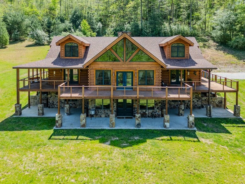 110 Dairy Farm Road, Manchester, KY 40962