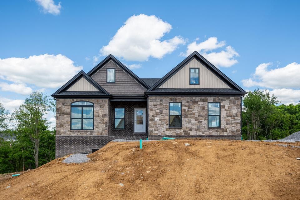 316 Circle Point Drive, Richmond, KY 40475
