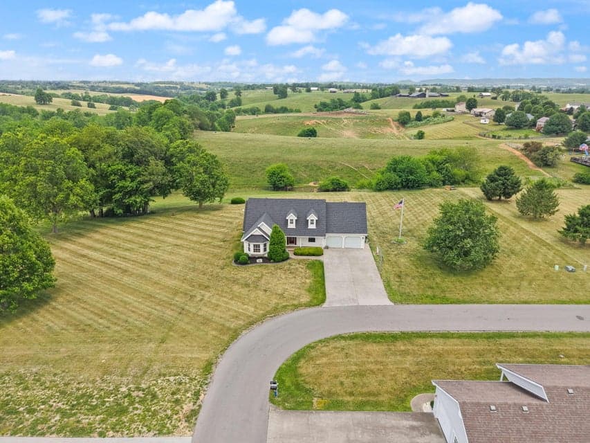 58 Sunset Drive, Hustonville, KY 40437