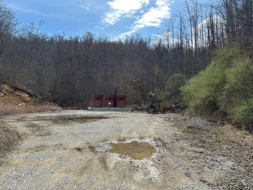 4242 Right Fork Georges Creek Road, Louisa, KY 41230