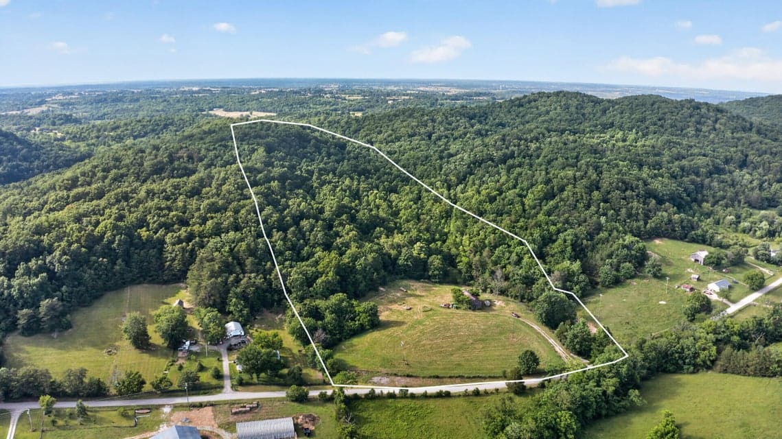 2953 Harmons Lick Road, Crab Orchard, KY 40419