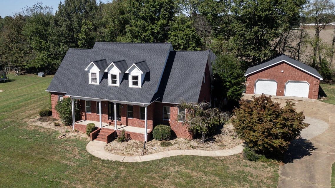 140 Stoney Creek Lane, Murray, KY 42071