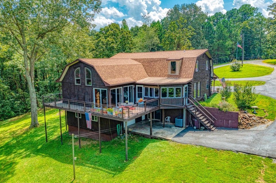 126 Cranfield Lane, New Concord, KY 42076