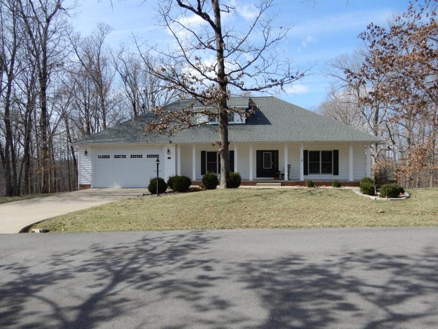 718 Marina Village Drive, Grand Rivers, KY 42045