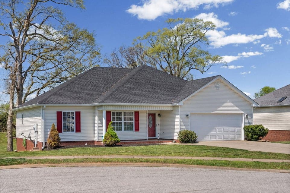107 Lurlington Court, Hopkinsville, KY 42240