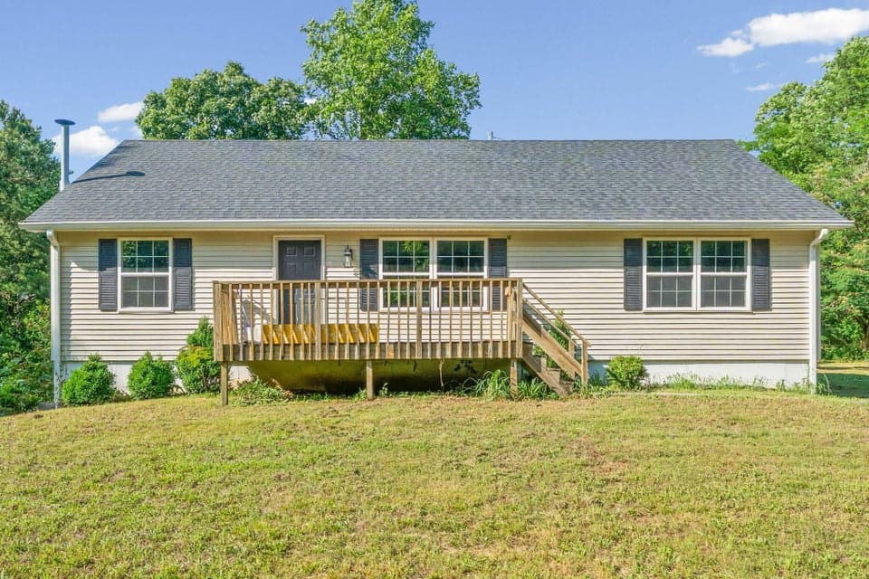 6190 Latham Road, Hopkinsville, KY 42240