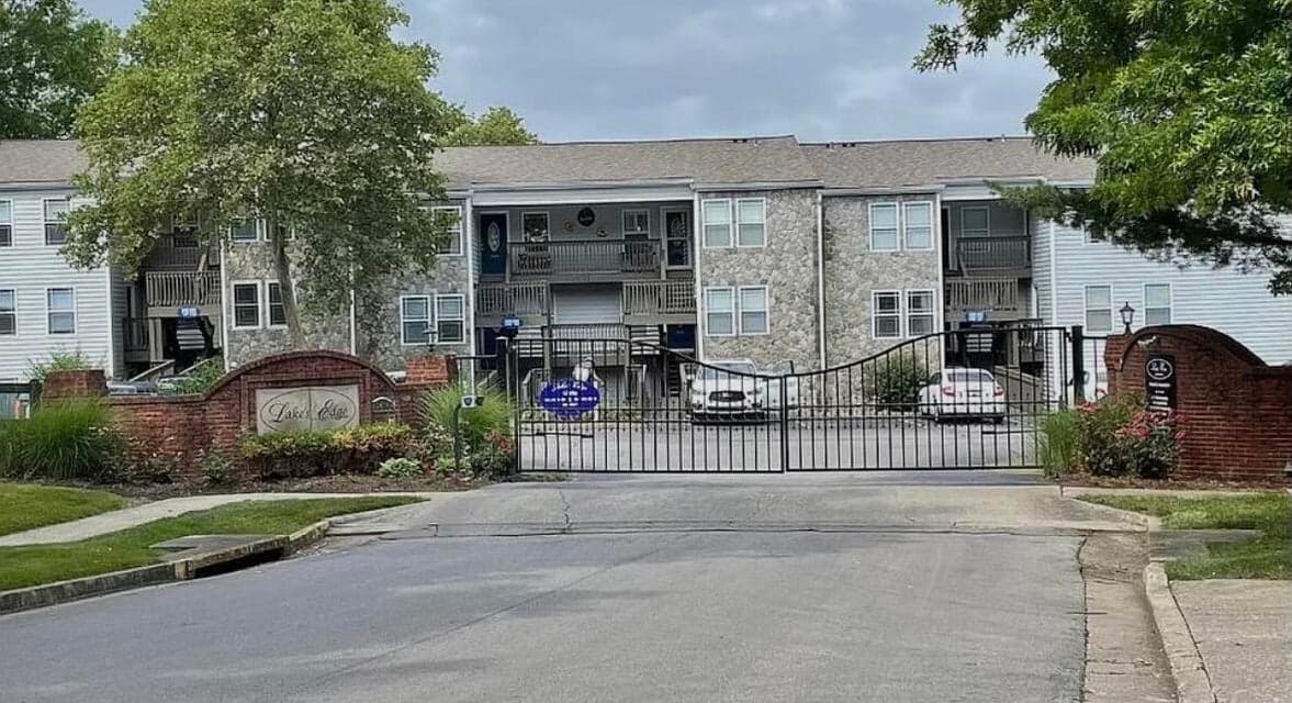 2414 Lake Park Road 4303, Lexington, KY 40502