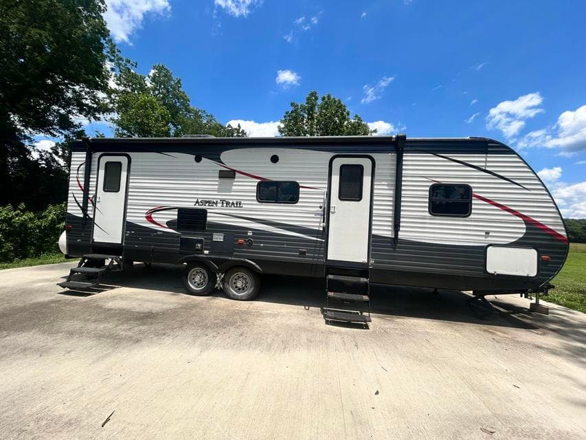 15 River Spur West, Burkesville, KY 42717