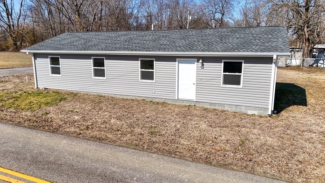 408 2nd Street, La Center, KY 42056
