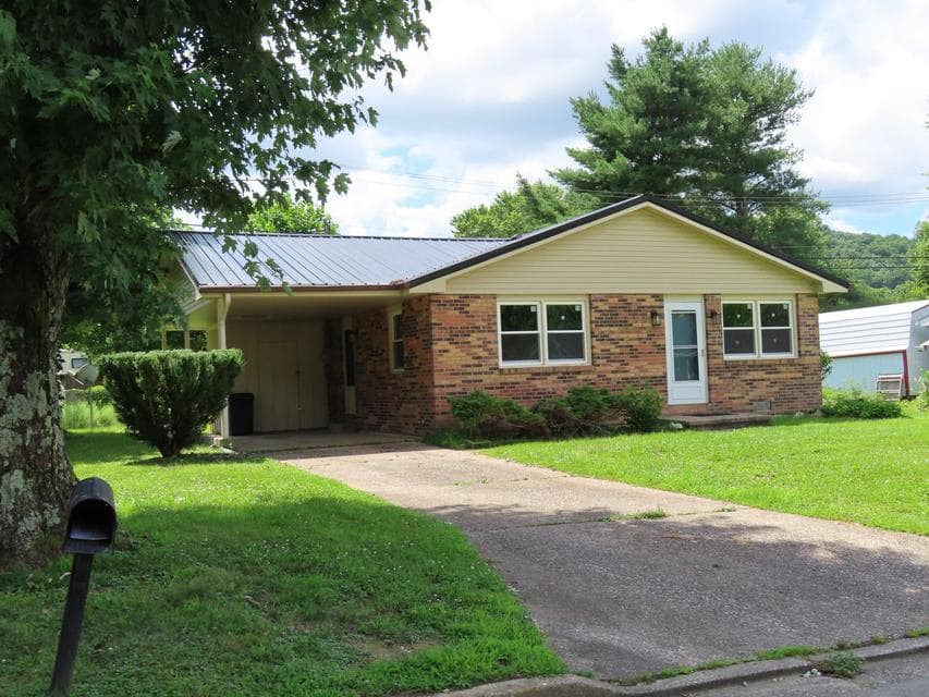 57 Roxanne Street, Clearfield, KY 40313