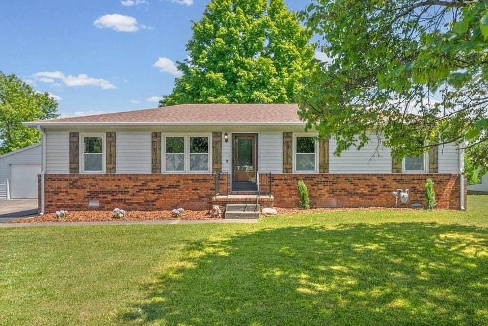 711 Sanderson Drive, Hopkinsville, KY 42240