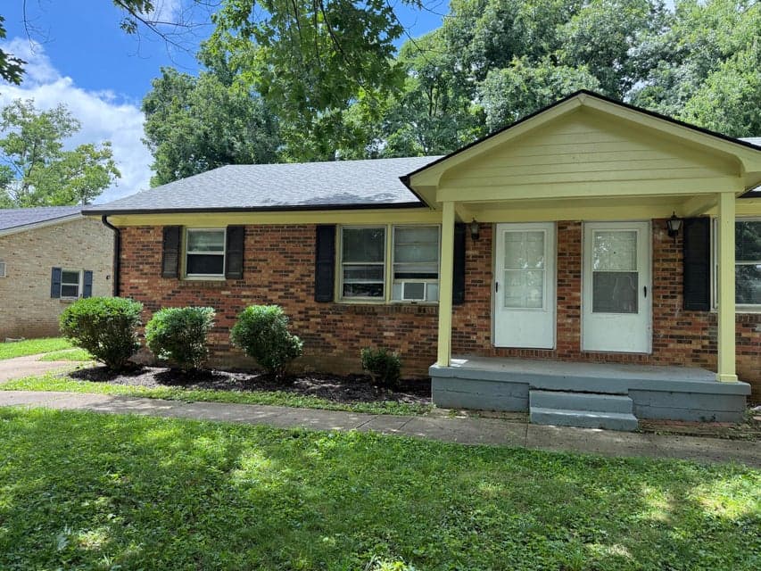 327 Garden Park Drive B, Nicholasville, KY 40356