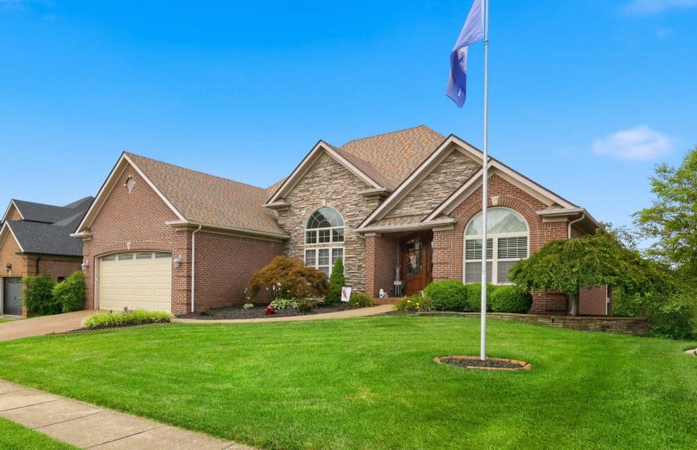 128 Kingston Drive, Georgetown, KY 40324