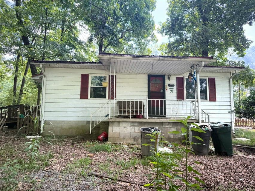 403 Woodland Drive, Cadiz, KY 42211