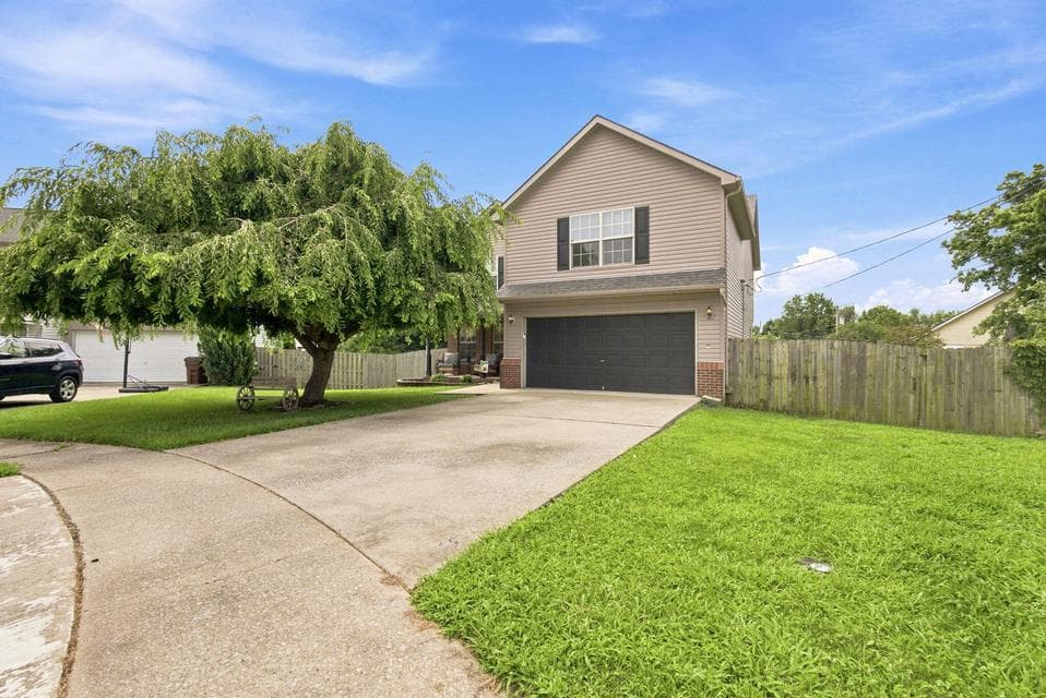 404 E Ridge Drive, Nicholasville, KY 40356