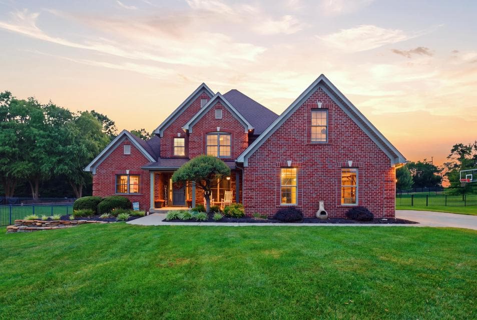 4702 Tall Grass Court, La Grange, KY 40031
