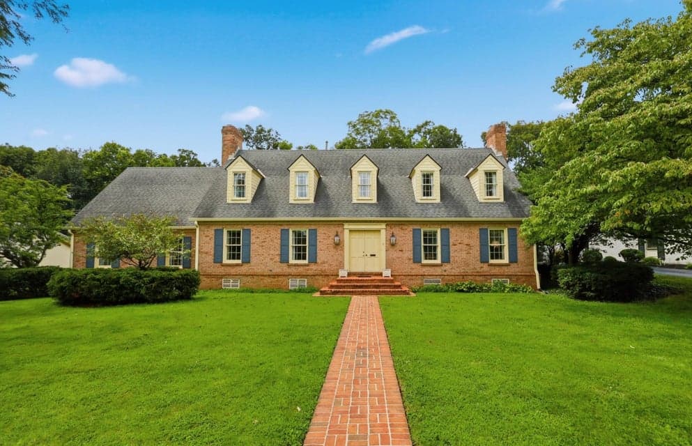 801 Chinoe Road, Lexington, KY 40502