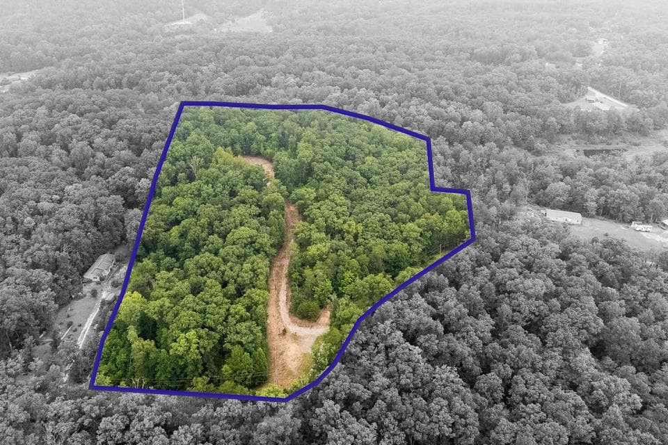 240 Nelson Road, Clay City, KY 40312