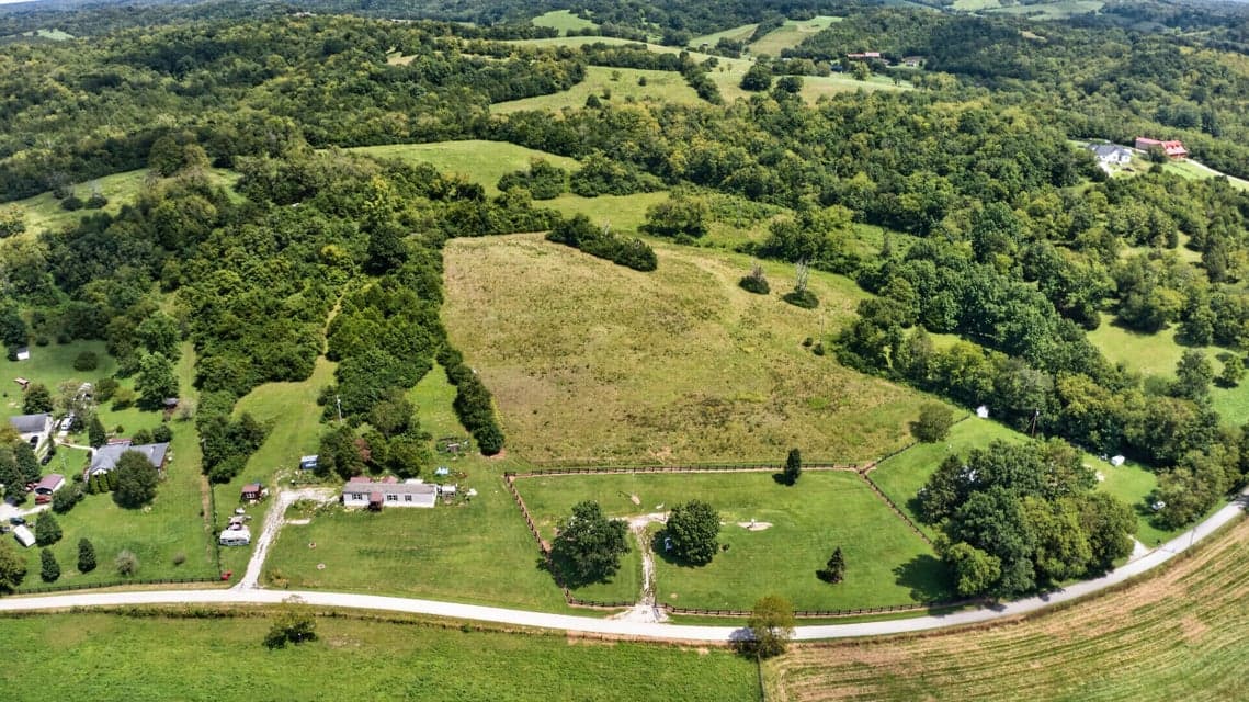2170 Cole Road, Winchester, KY 40391