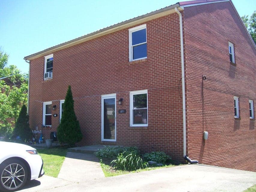 409-411 409-411 Longview Dr Drive, Nicholasville, KY 40356