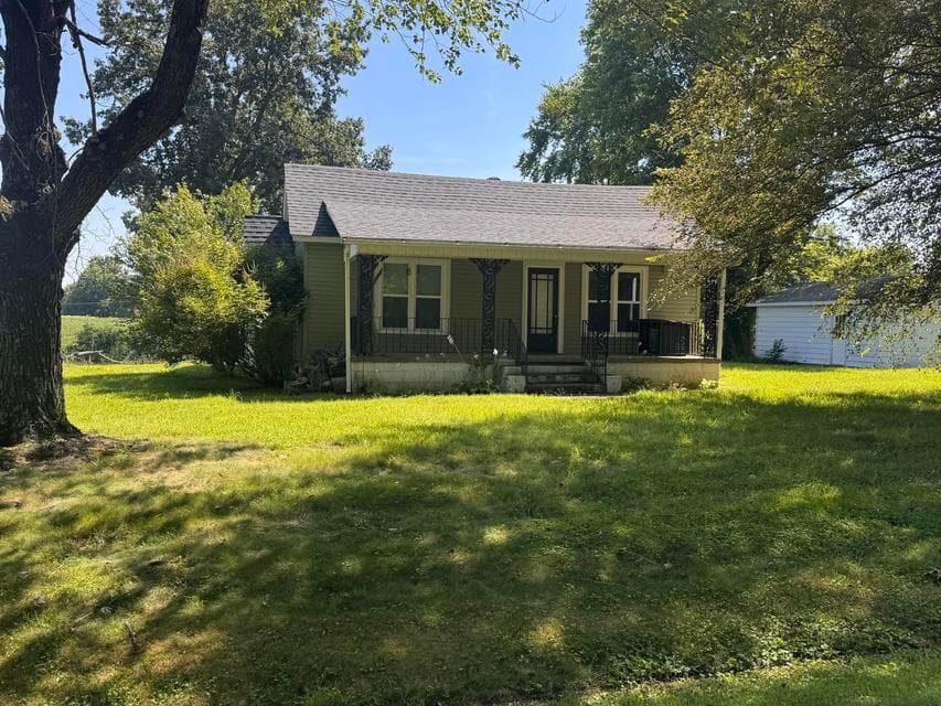 7870 Woodville Road, West Paducah, KY 42086