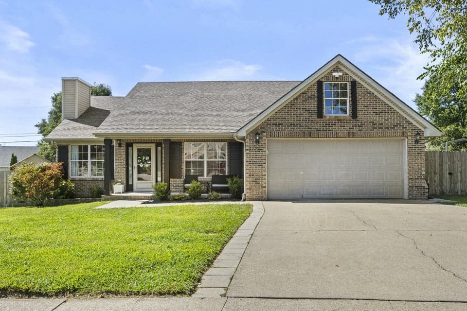 121 Caffrey Court, Nicholasville, KY 40356
