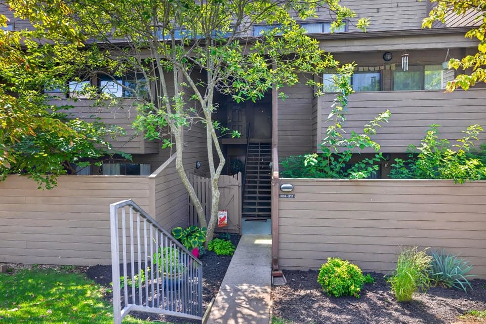 750 Shaker Drive 311, Lexington, KY 40504