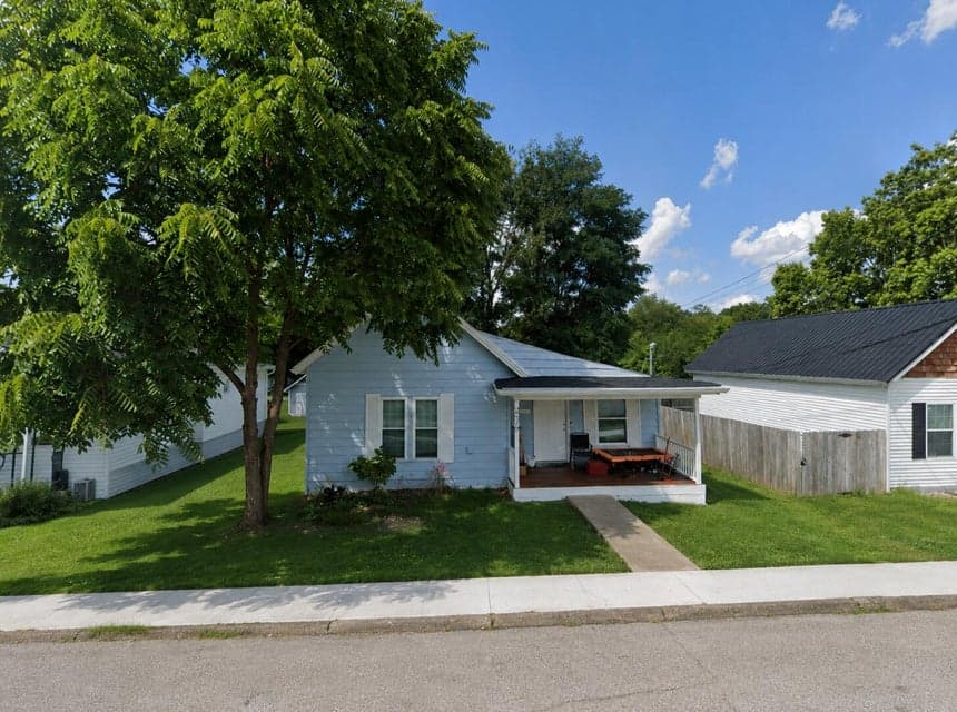 319 E Office Street, Harrodsburg, KY 40330