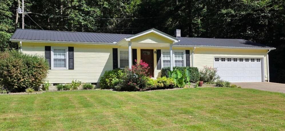 2701 Beech Creek Road, Manchester, KY 40962
