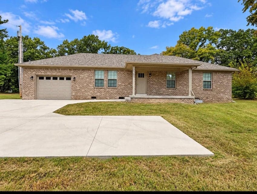2263 Scaffold Cane Road, Berea, KY 40403
