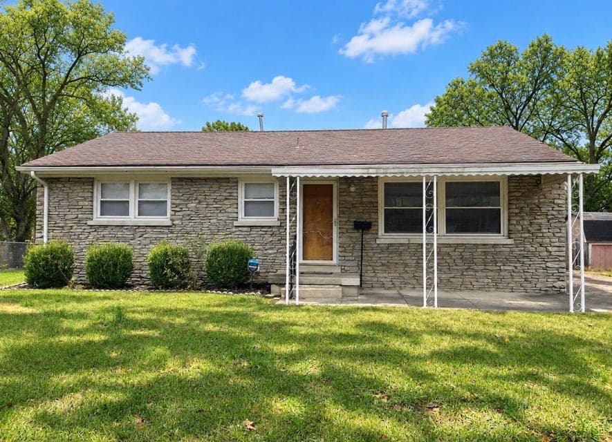 1888 Rio Vista Drive, Paris, KY 40361