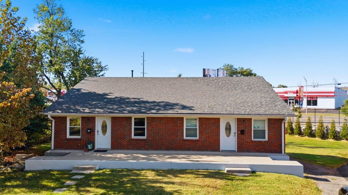 1999 Fair Oaks Drive, Lexington, KY 40504