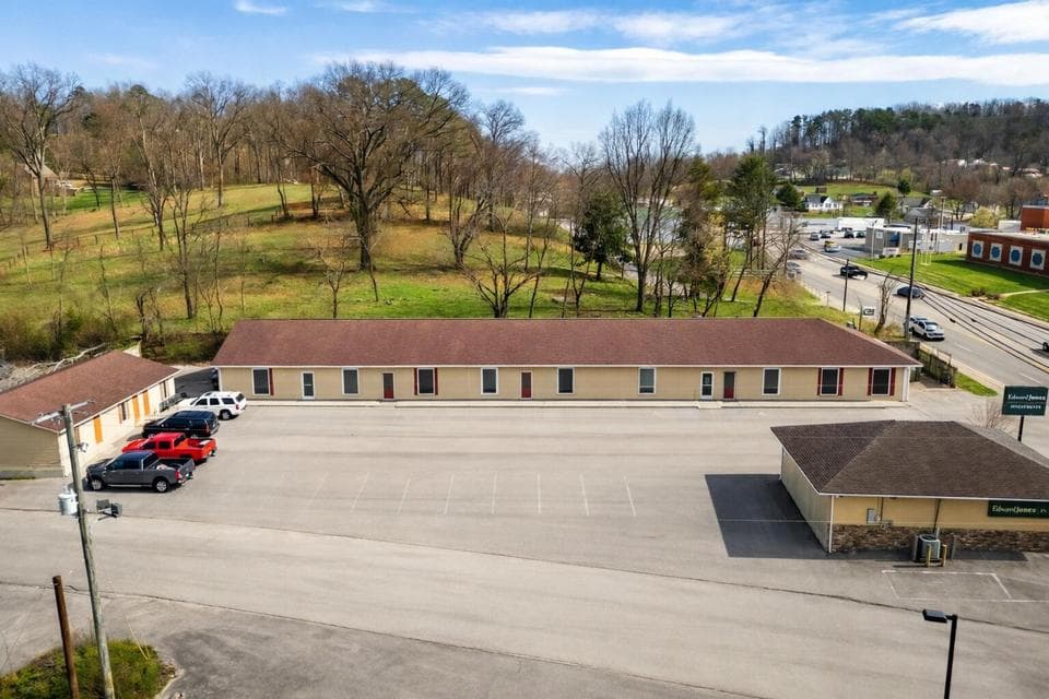 1550 N Main Street, London, KY 40741